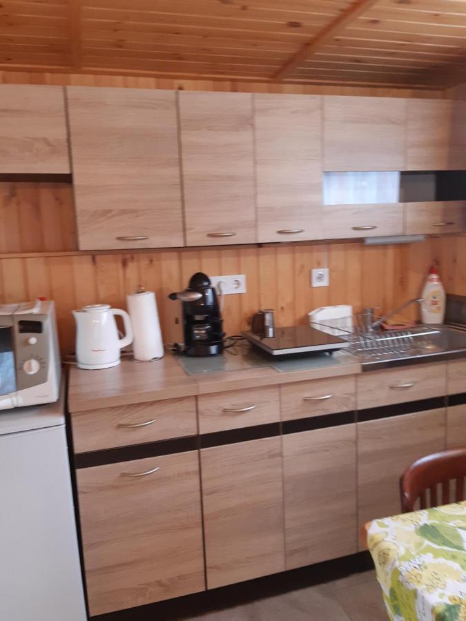 Matyas Apartman Tard ภายนอก รูปภาพ
