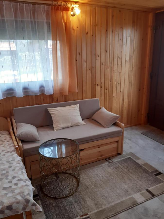 Matyas Apartman Tard ภายนอก รูปภาพ